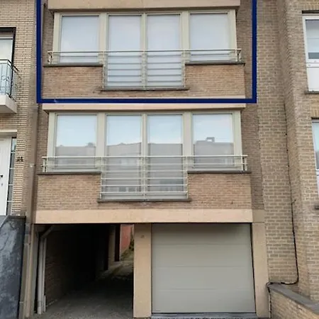 C-blanche Apartment